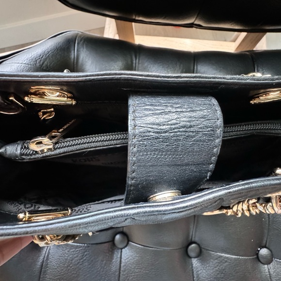 Cute Michael Kors leather tote - Picture 4 of 11